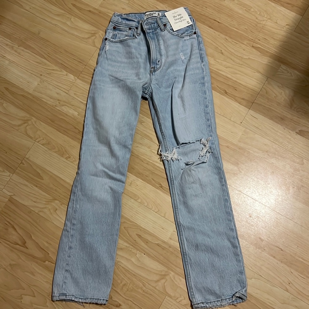 Abercrombie curve love straight jeans size 24 brand new